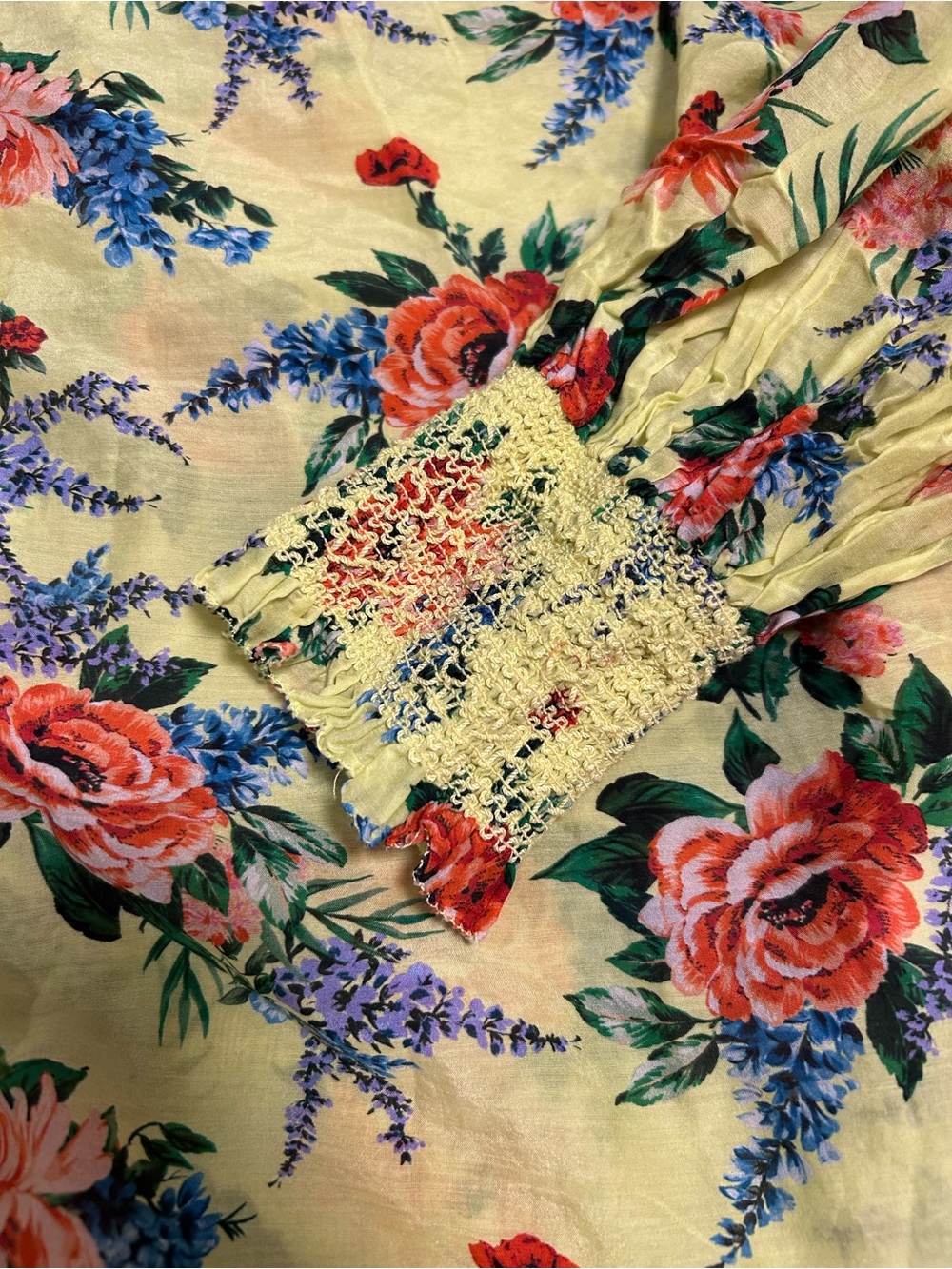 Alice + Olivia Serena yellow floral silk blend top size medium peasant boho - Picture 5 of 9